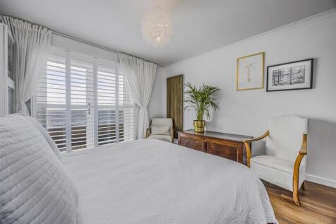 The Penthouse, 22 Bembridge Drive, Hayling Island-