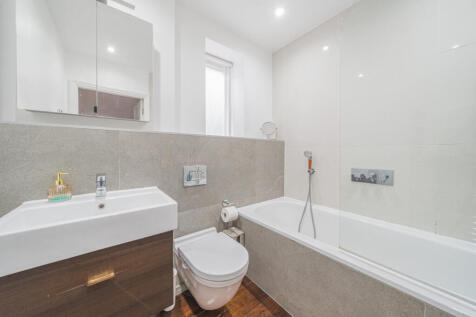 1316074-4-685d367...