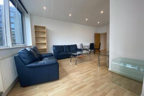 Livingroom (2).jpeg