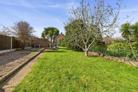 Presented by Clinton at EweMove Bexleyheath and Da