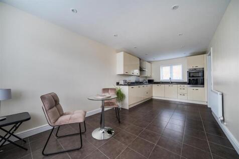 41 Poppy Road, Lutterworth