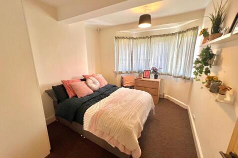 Rokeby Gardens, Headingley, Leeds photo 3