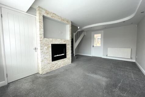 Newton Close, Gateford, Worksop photo 3