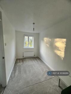 Ascot Close, Chippenham, SN14 photo 5