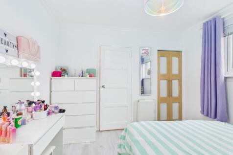 CAM05526G0-PR0064...