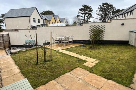 Rear Garden 2.jpg