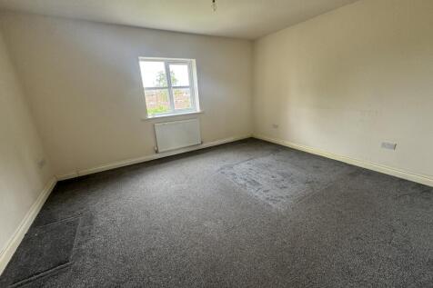 3 Broughton Court photo 3