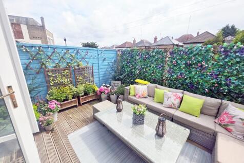 Southerly Sun Terrce