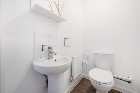 1410947-9-698c4a2...