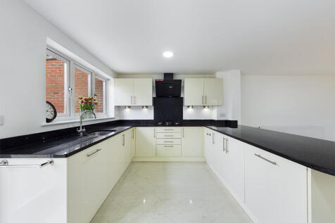 Lime Grove, Ruislip, HA4 photo 4