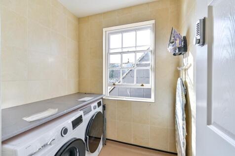 Communal washing mac