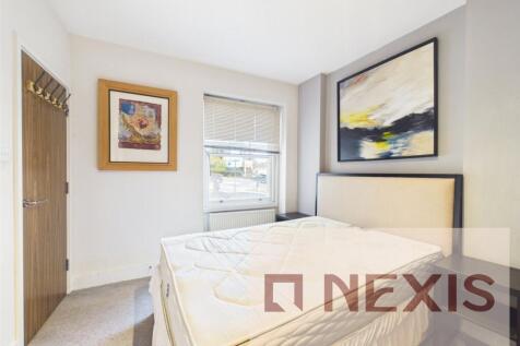 Dewsbury Court, 44-46 Chiswick Road, London, W4 photo 3