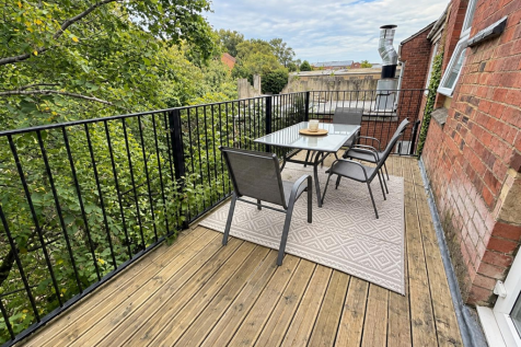 Balcony.png
