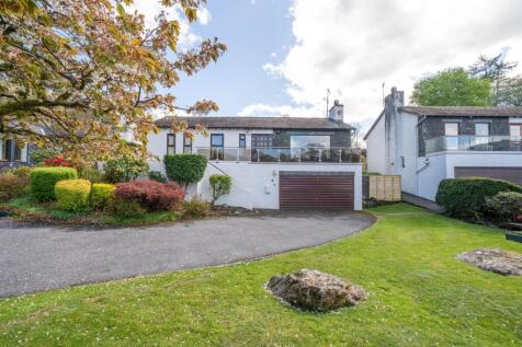 Front garden &amp; house exterior