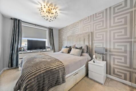 3 bed, 1 bath Detached in Glasgow - Photo 13