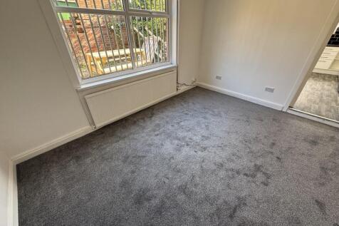 Longcauseway Farnworth Bolton Lancashire photo 5