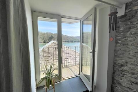 View from sitting room.JPG