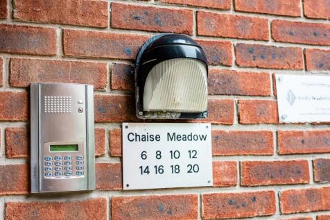 6 Chaise Meadow, Lymm WA13 9UP-16.jpg