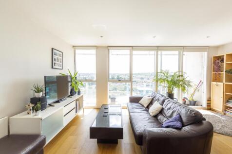 Living room ()