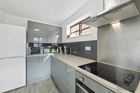 £127pppw Hinchin Brook, Lenton, Nottingham photo 4
