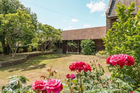 Double Tandem Garage and Lower Garden
