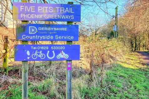 Five Pits trail