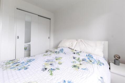 BEDROOM 12.jpg