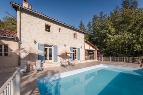 Property Image 1