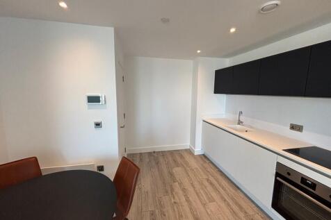 Silvercroft Street, Manchester photo 3