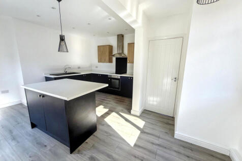 Gladesfield Road, Norton, Stockton-on-Tees, Durham, TS20 2HS photo 3