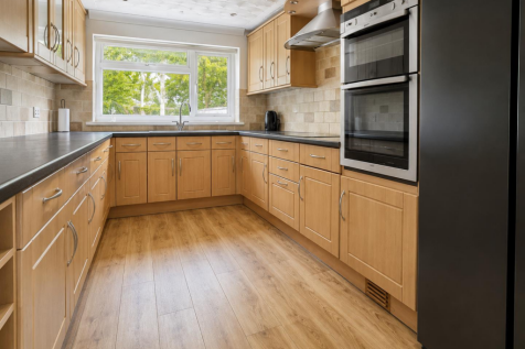 KITCHEN.png