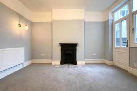 Second Reception Room 2.jpg