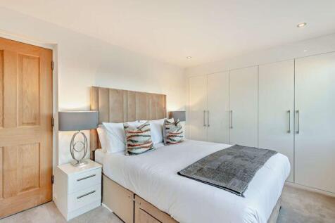 Flat 17, 161 Fulham Road photo 3