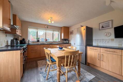 Dining Kitchen 1