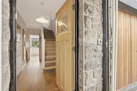 14 Cardoness Drive, Sheffield 03.jpg