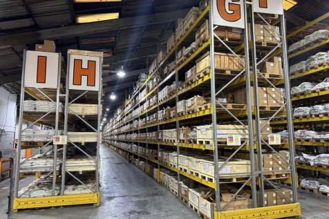 Light Industrial to rent Image 5