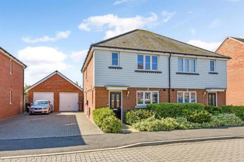 Chichester, PO20 - property photo