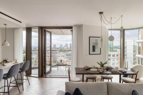 vb5501096_Triptych_10_03_003_3200x2134-2560x1440.j