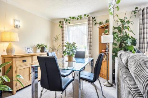 Living Room/ Dining Room