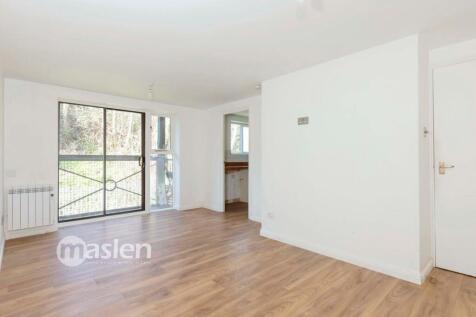 Living room1.jpeg