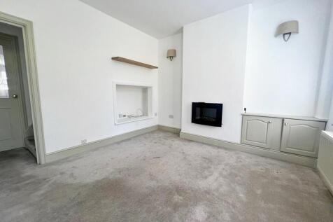 Sandhill Terrace, Latchford photo 3