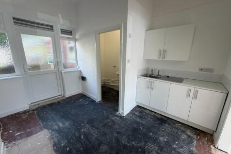 31 Milner Road, Heswall, Wirral,  , CH60 5RT photo 4