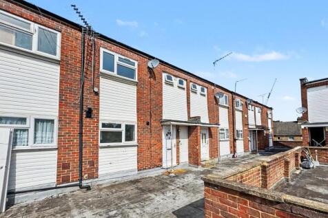 82 Albert Road, Yiewsley, West Drayton, UB7 8ES
