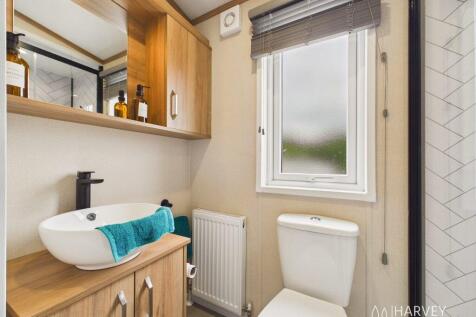 Pemberton Marlow 2025 Malvern View Master Bedroom