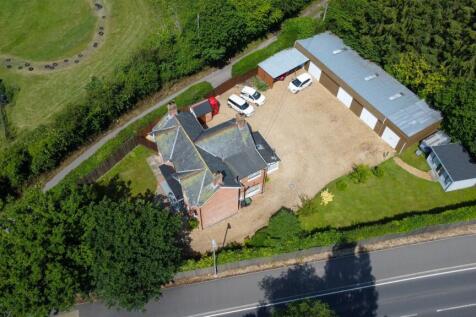 Ferndown, BH22 - property photo