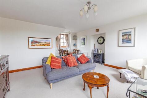 Reception Room-2.jpg