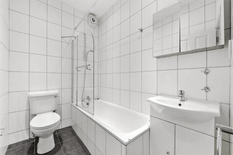 Bathroom.jpg