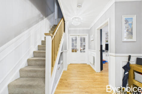 CAM05454G0-PR0070-STILL003