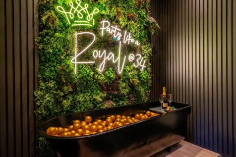 servants quarters and tobacanist (49 of 59).jpg