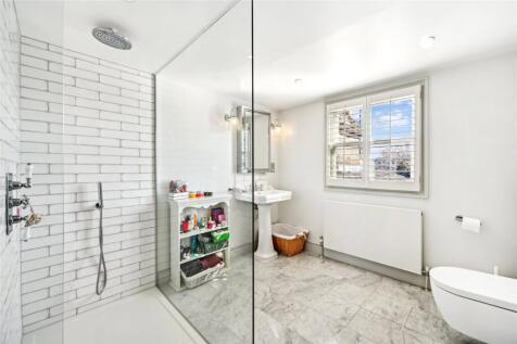 Third Floor Ensuite